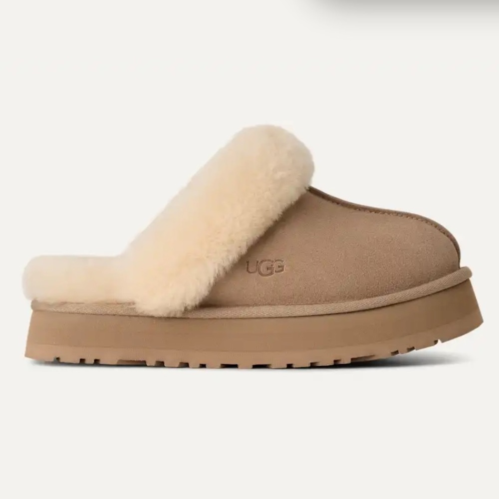 UGG Disquette Slip-On Clog in Sand.
